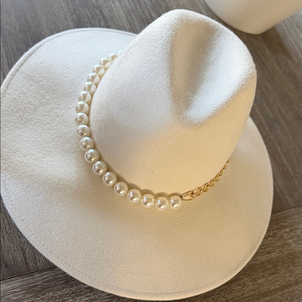 Eugenia Kim Elegant Cream Hat with Pearl Chain - Picture 3 of 4